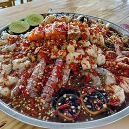 แรดตำ นางรอง