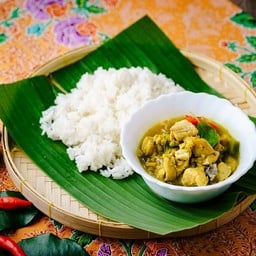 ข้าวสวยไก่ใต้น้ำขมิ้นสด