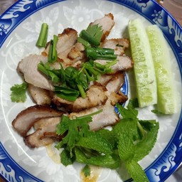 ร้านคนละยำริมคลอง