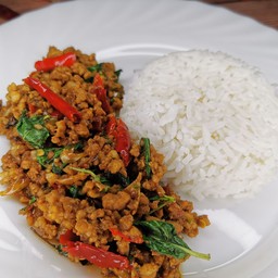 กะเพราไก่สับ