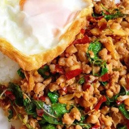 ครัวใบกะเพรา(ข้างศาลเจ้าพ่อเสือ)