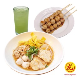 เตี๋ยวอิ่มคุ้ม ลูกชิ้นหมูปิ้ง