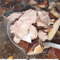 ต้มจืดเห็ดหอมซี่โครงหมูตุ๋นยาจีน