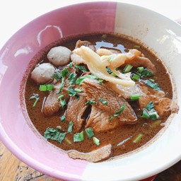 ก๋วยเตี๋ยวเรือ หมูตุ๋น