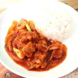 ข้าวพริกเผาหมูกรอบ