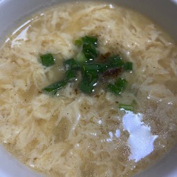 ซุปไข่ร้อนๆ