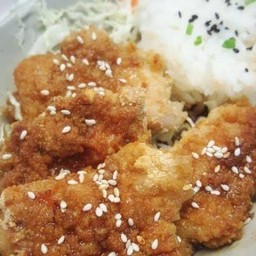 ข้าวหน้าสะโพกไก่ทอดไร้กระดูก(ซอสเทริยากิ)