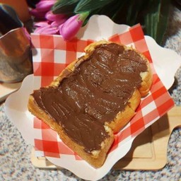 ขนมปังนูเทลล่า