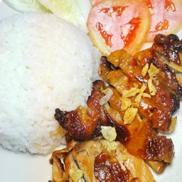 ข้าวไก่ย่างซอสแจ่ว