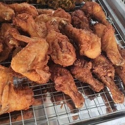 บ้านหนมจีน พรหมคีรี ปทุมธานี