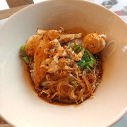 ก๋วยเตี๋ยวแห้ง หมูตุ๋น