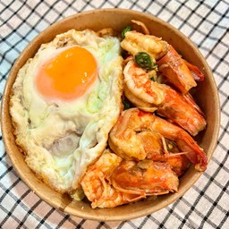 ข้าวกะเพรากุ้งล้น
