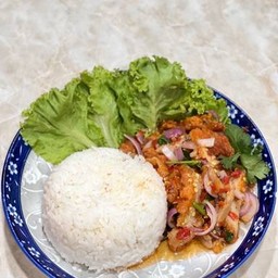 ข้าวยำไก่กรอบจี้ดส์