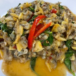 เนื้อหอยลายผัดโหระพาราดข้าว