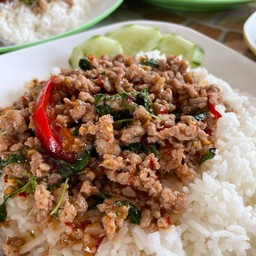 กะเพราหมูสับ