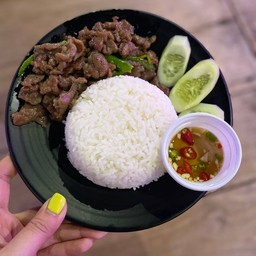 ข้าวเนื้อน้ำมันหอย