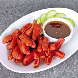 ไส้กรอกแดงทอด