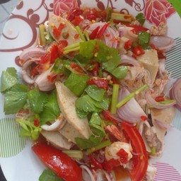 ยำวุ้นเส้นหมูรวมิตรทะเล