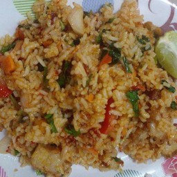ข้าวผัดโบราณหมู