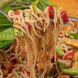 ตำขนมจีน