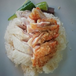 ข้าวมันไก่ ผสมไก่ทอด