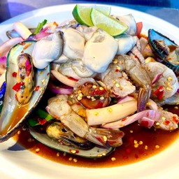 ยำเหลาทะเล