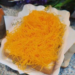 ขนมปังปิ้งหน้าฝอยทอง