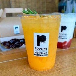 Orange juice น้ำส้มคั้นสด