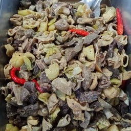 เครื่องในหมูผัดพริกไทยดำ