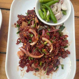 ก้อยเนื้อดิบ