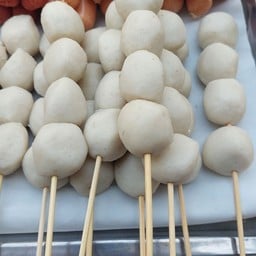 ลูกชิ้นปิ้งย่าง ปรีดี2