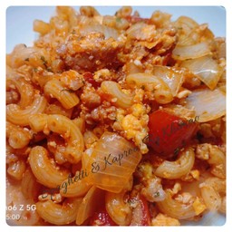 มักกะโรนี หมูสับ หรือไก่สับ