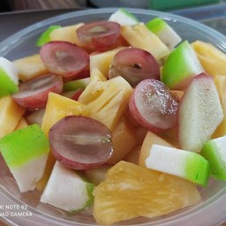 ผลไม้รวม ราด น้ำปลาหวาน ทรงเครื่อง