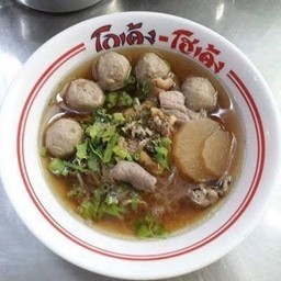 พิเศษก๋วยเตี๋ยวเนื้อ