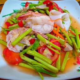 ตำผักบุ้งทะเล
