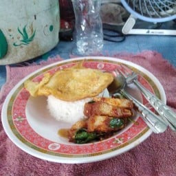 ครัวคุณอ้อ อาหารตามสั่ง