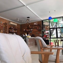 Chalee & hot chocolate