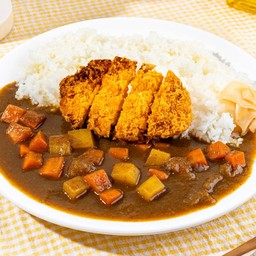 ข้าวแกงกะหรี่ไก่ชีสแถมฟรี ซุปมิโซะ และ ขิงดอง 1 ออนซ์