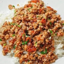ข้าวราดหมูสับผัดพริกเกลือ
