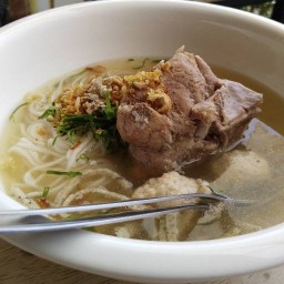 ลภัส ก๋วยจั๊บญวน อุบล สาขา 1