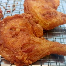 ร้านไก่ทอดหาดใหญ่ ก๊ะนะห์-บังลิฟ Halal food อ่าวนาง