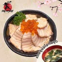 แซลมอนอาบูริด้ง(Salmon aburi don)