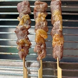 ร้านหมาล่าเนื้อ by บังเบส หน้าเขาอกทะลุ