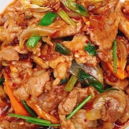 ข้าวผัดพริกเผาหมู