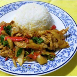 ข้าวกระเพราหน่อไม้ไก่(หน่อไม้ต้ม)