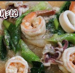 ราดหน้าทะเล