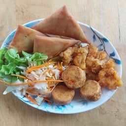 Ro ฮาลาลตามสั่ง พิซซ่านาโปลี ของทานเล่น น้ำปั่น ชา กาแฟ โกโก้ เคบับ เนื้อย่าง ไก่ย่าง ครอฟเฟิลอร่อย