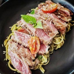 Pestoเนื้อสเต็ก