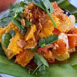 ตำข้าวโพดไข่เค็ม