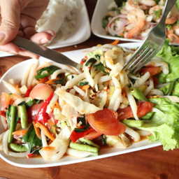 ข้าวปุ้นเมืองเว ขนมจีนเรณูเส้นสด พัทยา